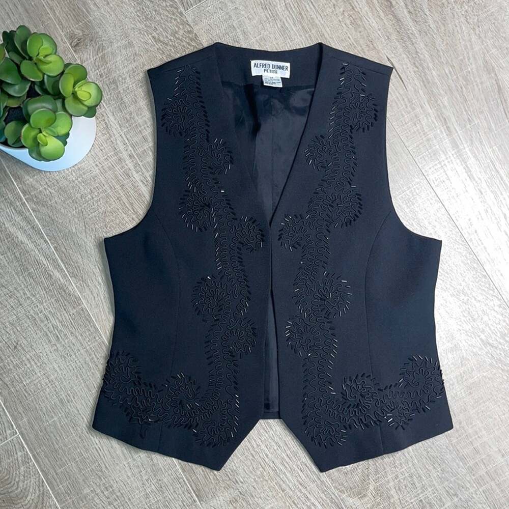 ALFRED DUNNER PETITE Women's Black Beaded Sleeveless Vest